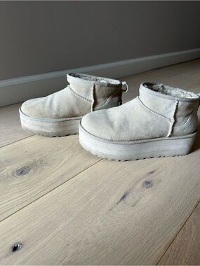 Platform UGGS Light sand